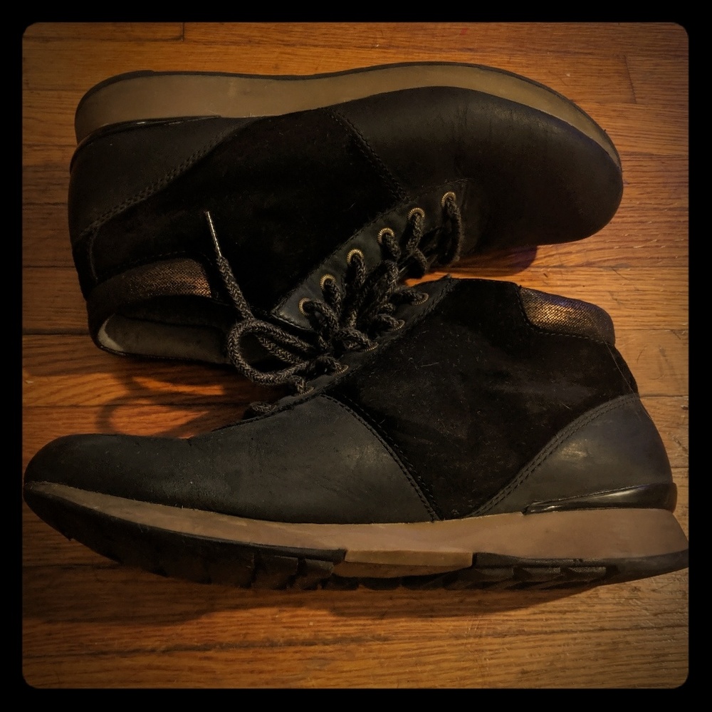 Dansko Ginny lace up leather boots